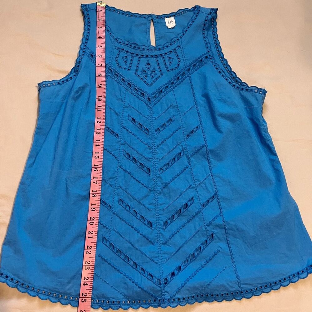 Gap Women's Vibrant Blue Eyelet Tank Top Shirt Size Medium - Picture 4 of 7